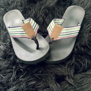 Unbranded Multicolored Striped Slip On Canvas Thongs Size 6